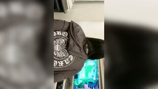 vừa ngồi chơi lmht vừa được em NY dáng ngon ngồi nhún là cảm giác như nào