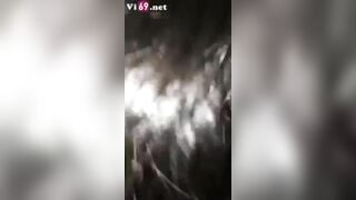 em đang sướng lên đỉnh mà anh cứ hỏi em có phải là con đi của anh không