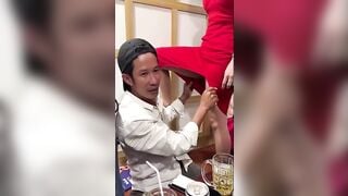 Sex ngày họp lớp cùng đám bạn học cũ 2