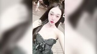 Em gái xinh đẹp khẩu dâm sướng chảy nước
