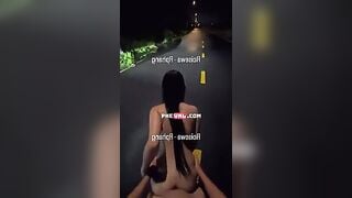Giữa đường
