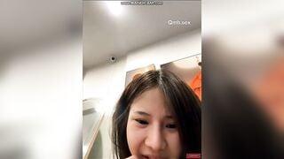 Múi mít  show full mặt  khoe nốt ruồi dâm ở vếu và nụ cười duyên dáng đốn tim