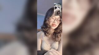 Clip Hot Nhật Anh Giúp Bạn Thân Thủ Dâm