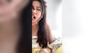 Clip Sex Cùng Nữ Sinh Cùng Lớp Trong Ký Túc Xá Nữ