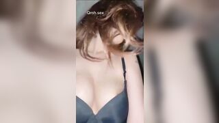 Em sinh viên mình dây trắng nỏn dáng nuột ngồi cưỡi ngựa