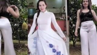 Clip Hot Cô Giáo Phương Hằng Hot Nhất Hôm Nay