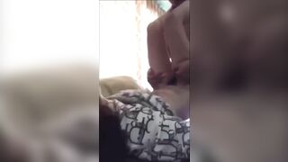 Thịt con bé hàng sớm 2k7 còn nhỏ mà em rên siêu đỉnh