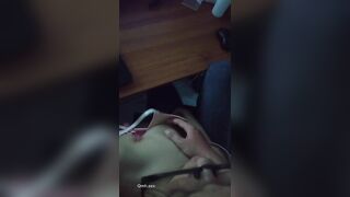 Mò vú gạ địt bạn học thành công