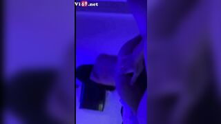 cùng bé SV nghiện bú cu và ngồi nhún cực nứng trong khách sạn