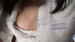 Clip Hot Hoàng Nguyễn Mai Khôi Thpt Phước Hoa Love 12a3 Xoa Vú