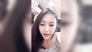 Thảo Baby 2006 live thủ dâm bắn nước rên rỉ với con cu giả Phần 23