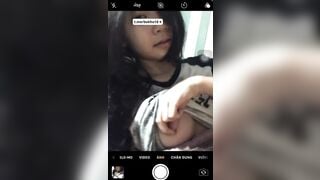 dụ mãi em mới chịu show ngực cho xem công nhận em xinh thật
