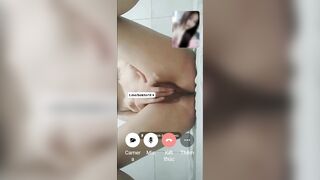Bé tuyết minh còn trinh chỉ xoa thôi không móc