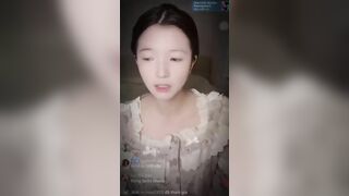 chị gái của 1 em gái nào đó lên tiktok đính chính sau là clip đụ nhau của em gái