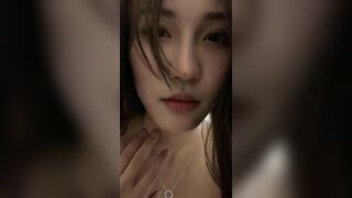 em là tượng nên em không biết nhún