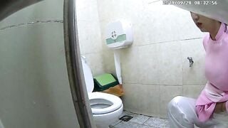Áo dài trường nào quen nhĩ?
