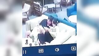 Clip Hot Cặp Đôi Làm Chuyện Ấy Trong Quán Trà Sữa