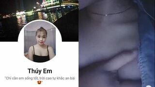 Clip Hot Thuý Em Vừa Thủ Dâm Vừa Khẩu Dâm Cùng Bạn Trai