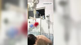 Bé yêu đi tắm quay lại gửi cho người iu
