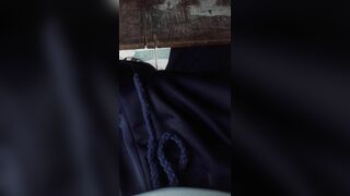 Đang học mà cứng ko ai cho xin zl kb show chơi