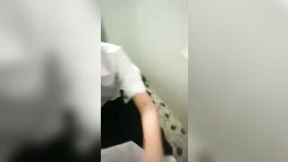 cùng bé ny thèm cu bú cu cùng nhau trong nhà vệ sinh trường