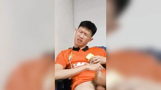 Sướng đơ mặt luôn
