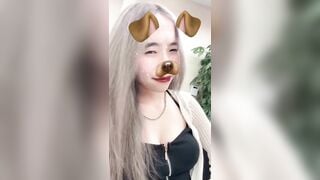 Nguyễn Trà My 2k7 lồn múp dâm đãng mới lớn đã muốn làm con cún cho anh địt thoải mái