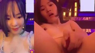 Sex Nhân Viên Quán Karaoke Rãnh Rỗi Làm Thêm Live App Chat Sex