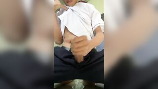 Quay tại ở phòng trọ , Không khoá cửa luôn