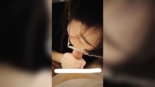 full clip bé SV kính cận thủ dâm và làm tình cùng anh NY cu to dài cực điêu luyện