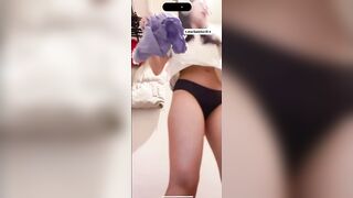 E du học sinh nứng lồn bị trai dụ call sex thủ dâm show hàng