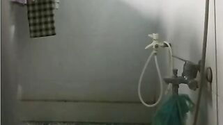 em NY dáng ngon múp cực chiều NY quay clip đi tắm