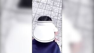 Sex Cuối Tuần Dắt Con Chó Cái Ra Công Viên Dạo Mát