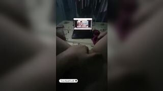 em SV nứng lồn thèm địt vừa xem sex vừa thủ dâm cực nứng