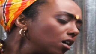 Gạ địt Em thổ dân ngoại quốc Bagheera Ethiopian trong nhà kho ngoài biển