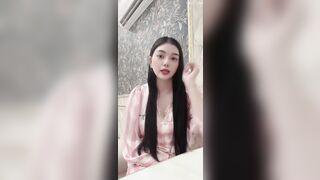 Sex Nguyễn Thị Bích Tuyền 1996 Nợ Xấu Vì Mua Sh Cho Anh Người Yêu