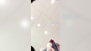 Quay lén gái không mặc quần lót P10