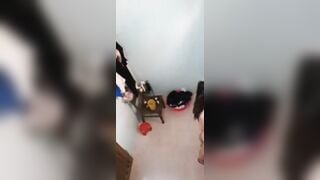 Quay lén em sinh viên năm nhất tắm