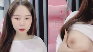 Sex Yylive Khoá Phòng Show Vú Cùng Gái Xinh
