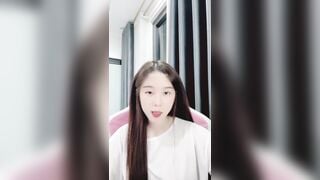 Sex Yylive Khoá Phòng Show Vú Cùng Gái Xinh