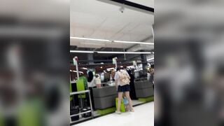 Quay lén dưới váy của nữ sinh Thái Lan