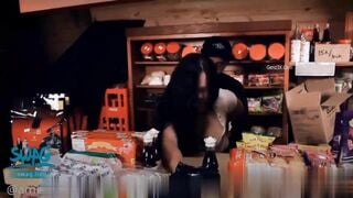 Sex Địt Cô Chủ Tạp Hoá Dâm Đãng Giọng Rên Gây Nứng Cực