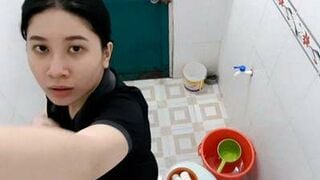 Sex Đặt Cam Quay Lén Em Vợ Tắm Khi Đi Làm Về