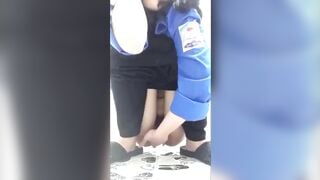 E Đoàn Viên HS Lớp 10 Mặc Legging Chát Sex móc ở WC trường Học Mặc áo dài djt Nhau