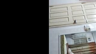 Dì họ ngoài 30 vẫn trẻ vóc dáng mặn mà còn chủ động làm thằng cháu không kiềm nổi