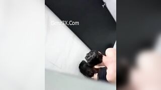 Sex Địt Con Bạn Thân Say Xỉn Trong Toilet