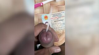sục và đái lên căn cước bàn chải đánh răng em trang