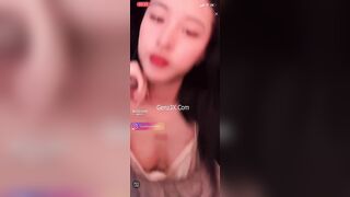 Sex Bà Tưng Huyền Anh Live Show Ngực Đẹp Mặt Bao Xinh