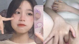 Sex Gái Xinh Trốn Trong Phòng Ngủ Móc Lồn Live Kiếm Tiền