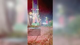 Clip Sex Em gái Tây Ninh chơi bạo ra giữa đường cổng chào huyện cởi đồ quay phim